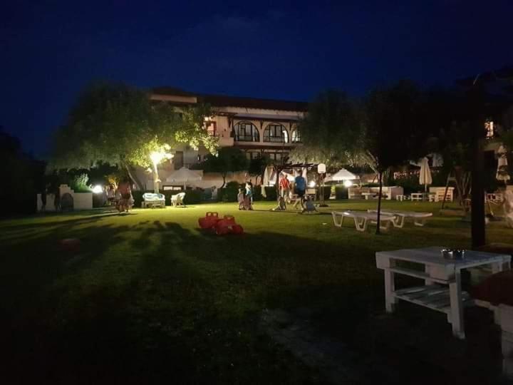 Hotel Papanikolaou Ierissós Exterior foto
